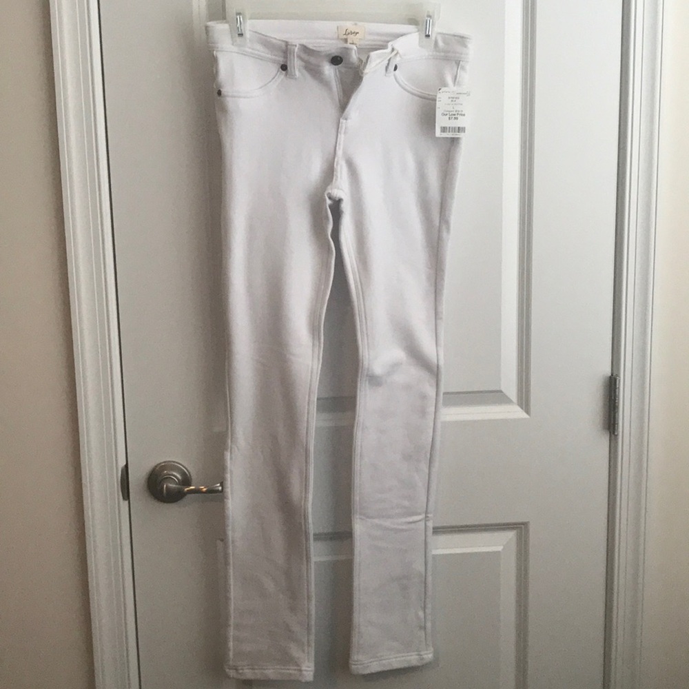 Women’s white knit pants